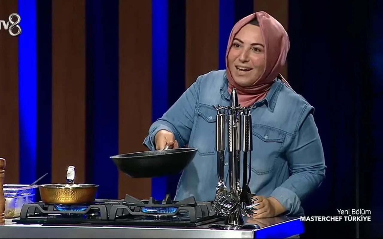 MasterChef yarışmacısı Eda Karabulut'un büyük değişimi! Verdiği kilolarla gündemde - Sayfa 2