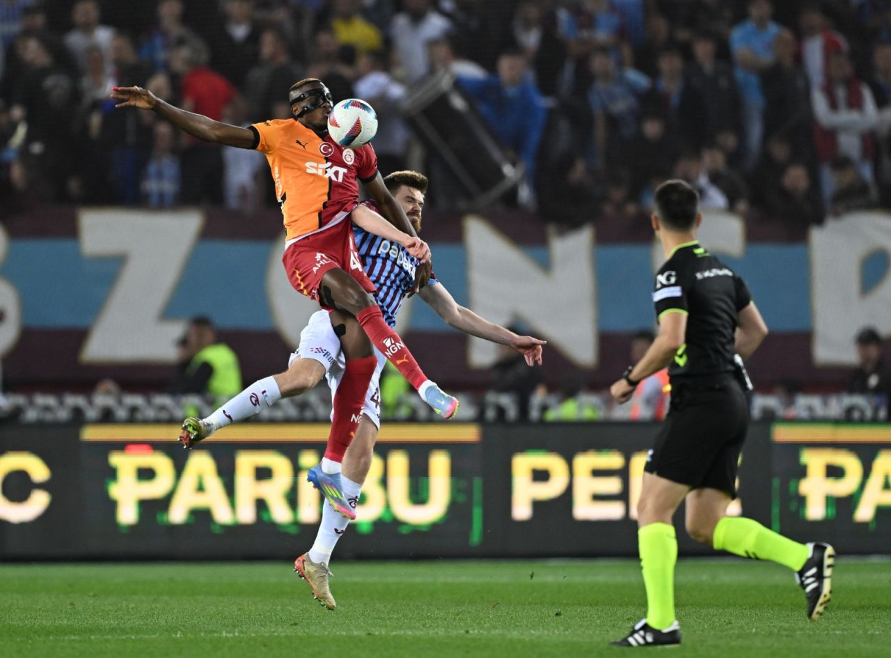 Spor yazarları, Galatasaray'ın Trabzonspor galibiyetini yorumladı! Dosta güven, düşmana kaygı verir… - Sayfa 4