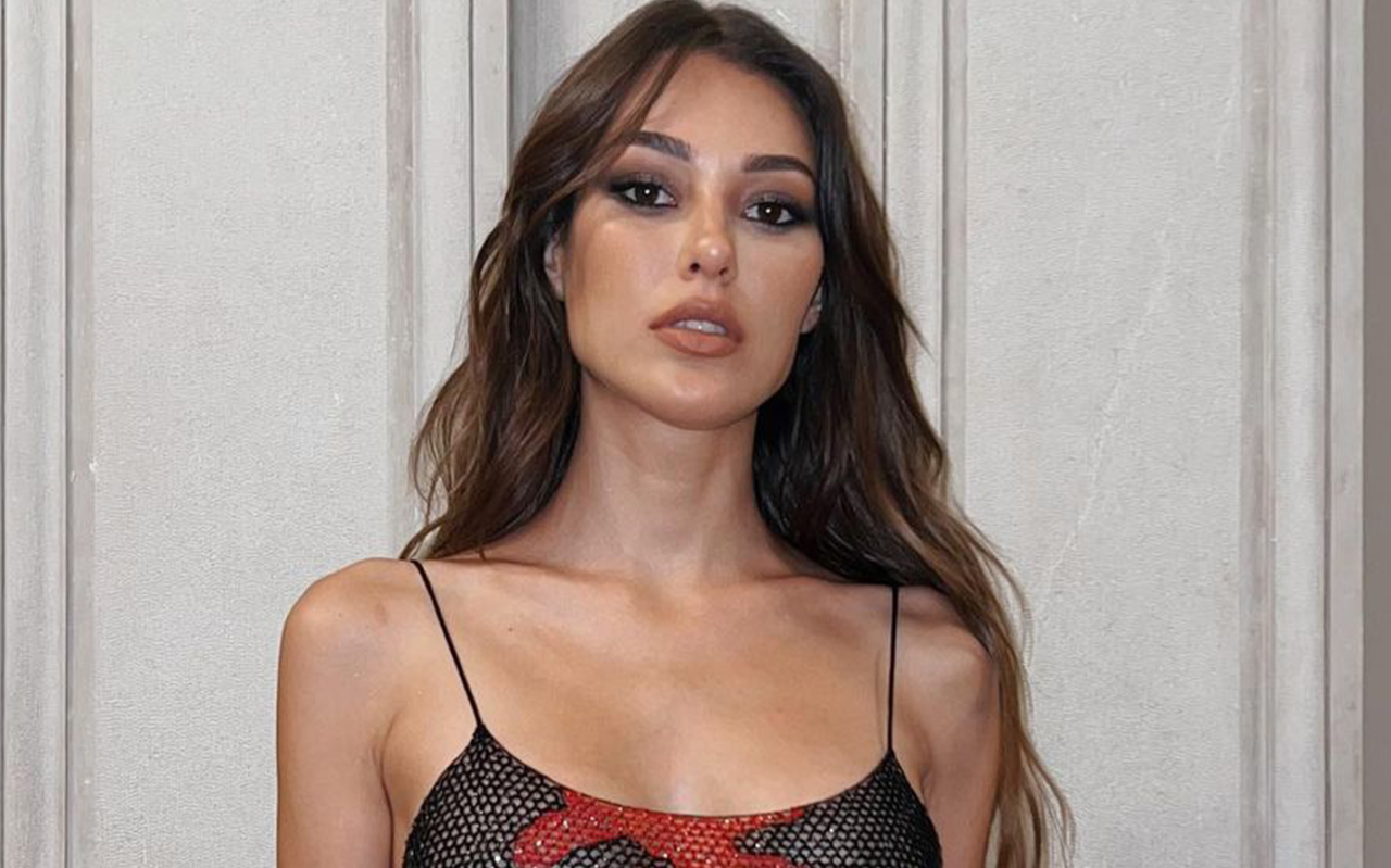 Fiziğiyle hayran bıraktı... Dilan Çiçek Deniz'den bikinili tatil pozu! - Sayfa 8