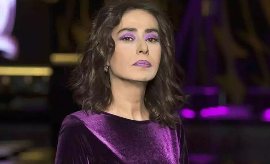 Yıldız Tilbe, İbrahim Tatlıses’i elleriyle besledi! Samimi halleri olay oldu! - Sayfa 3