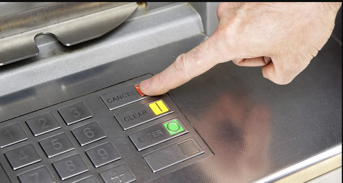 Para çekerken dikkat edin... ATM’lerdeki kırmızı tuşun o işlevi şaşkına çevirdi! - Sayfa 3