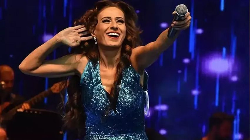 Yıldız Tilbe, Maradona’nın ölümünü yeni öğrenince sosyal medyayı salladı - Sayfa 2