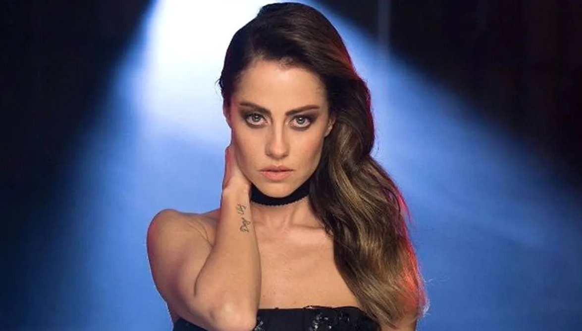 Derya Uluğ takıntılı hayran dehşetini anlattı! "Travma olan bir geceydi..." - Sayfa 3