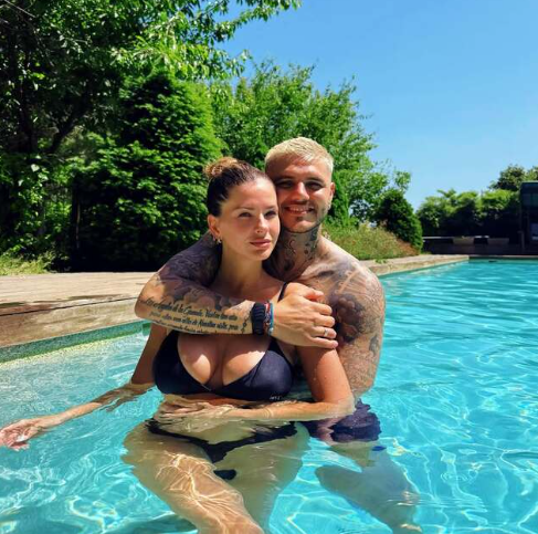 Mauro Icardi'den havuzda aşk pozu! "Başka gezegenden bir tanrıça" - Sayfa 3