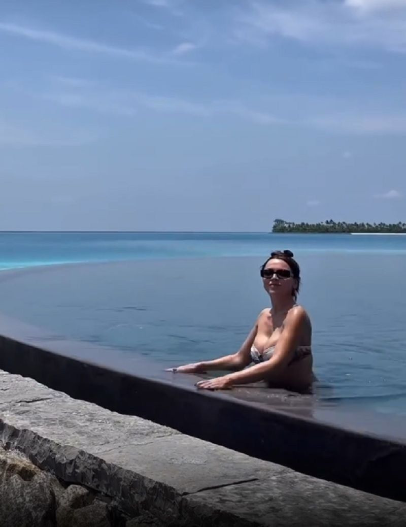 Hadise'den havuz kenarında cesur pozlar! Sosyal medyayı salladı! - Sayfa 3