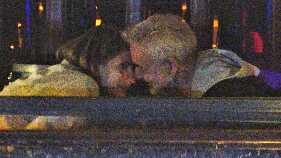 Mehmet Aslantuğ psikolog sevgilisiyle görüntülendi - Sayfa 3