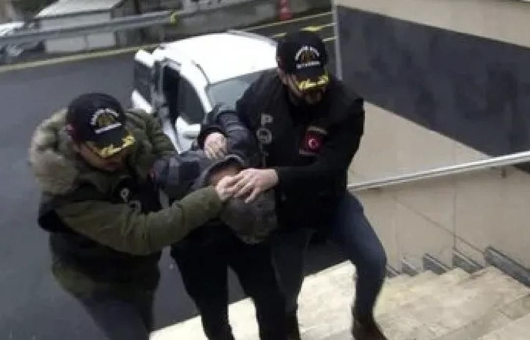 Bağcılar'da vahşet! Lamba değiştirmeye gitti, 12 yaşındaki kızı bir söz yüzünden katletti - Sayfa 6