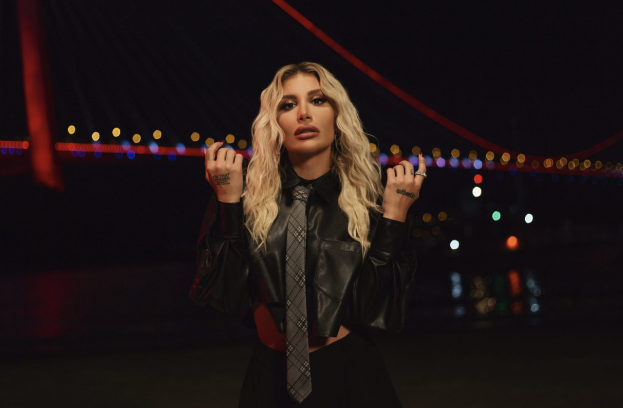Beyaz elbiseli kadın tartışması... İrem Derici’nin sevgilisine kur yaptı iddiası! - Sayfa 3