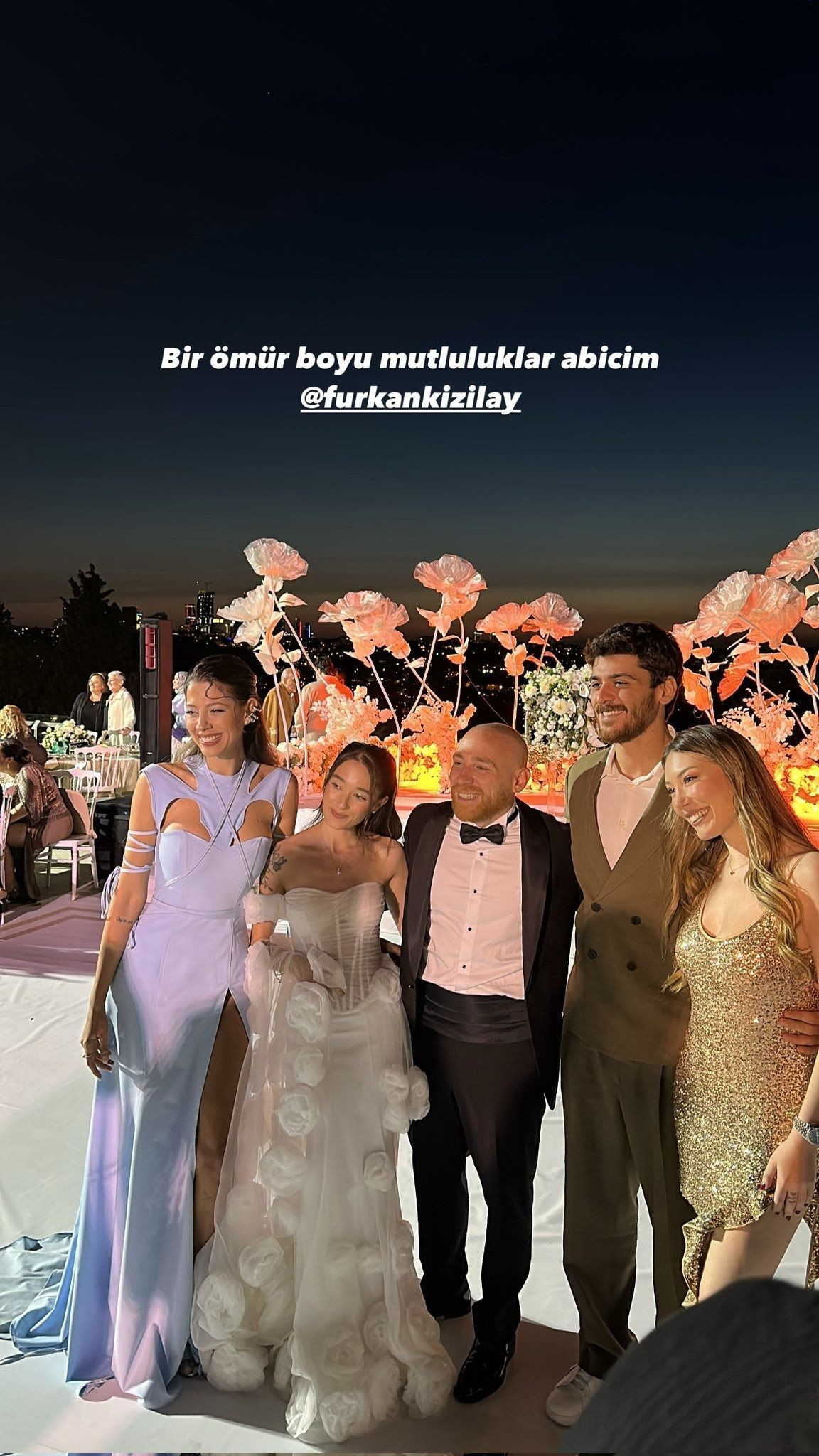 Çocuklar Duymasın'ın Havuç'u evlendi! İşte görkemli düğünden ilk kareler - Sayfa 4