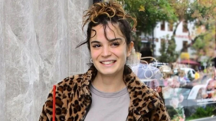 Aslı Bekiroğlu’ndan 9 saatlik sır perdesi: Yaşıyorum, şükür - Sayfa 1