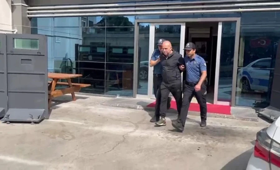 Türkiye'nin konuştuğu Marmaray'daki yumruklu saldırıda yeni gelişme! Genç kadın şikâyetçi oldu! - Sayfa 4