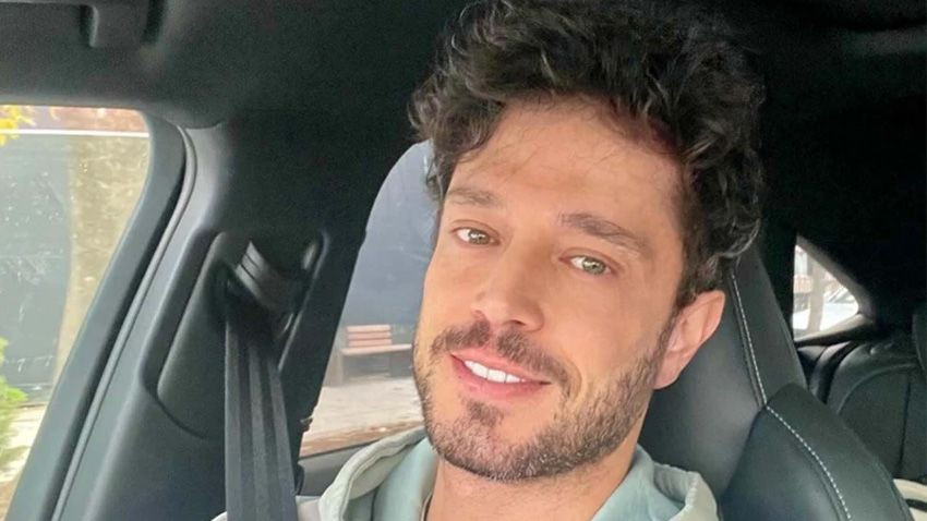 Murat Boz'un yeni saç modeline övgü yağmuru! “Hep bu modeli kullan” - Sayfa 1