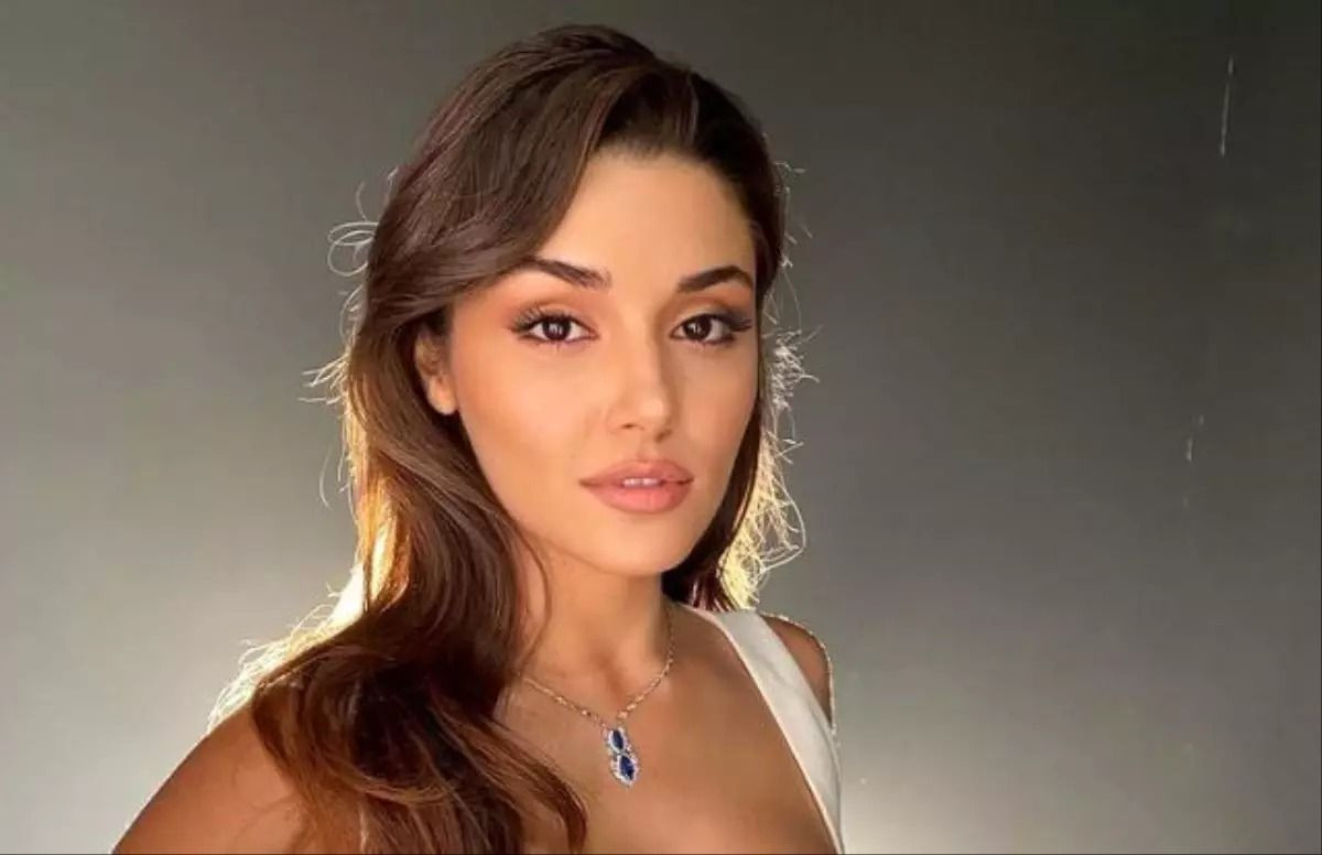 Hande Erçel’in tenis stili dudak uçuklattı! O kombinin fiyatı olay oldu - Sayfa 1