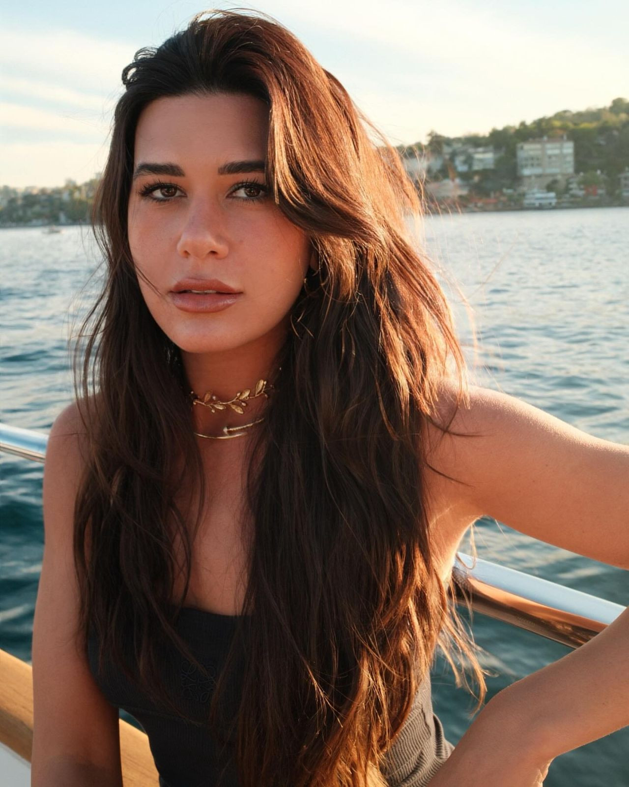 Sibil Çetinkaya’nın bikinili pozuna çirkin yorum! Göğüs yok çocuk olsa nasıl emzireceksiniz? - Sayfa 4