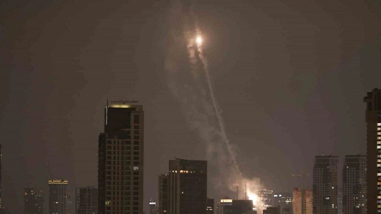 Son dakika: İran İsrail'e yeniden füze saldırısı başlattı - Sayfa 3