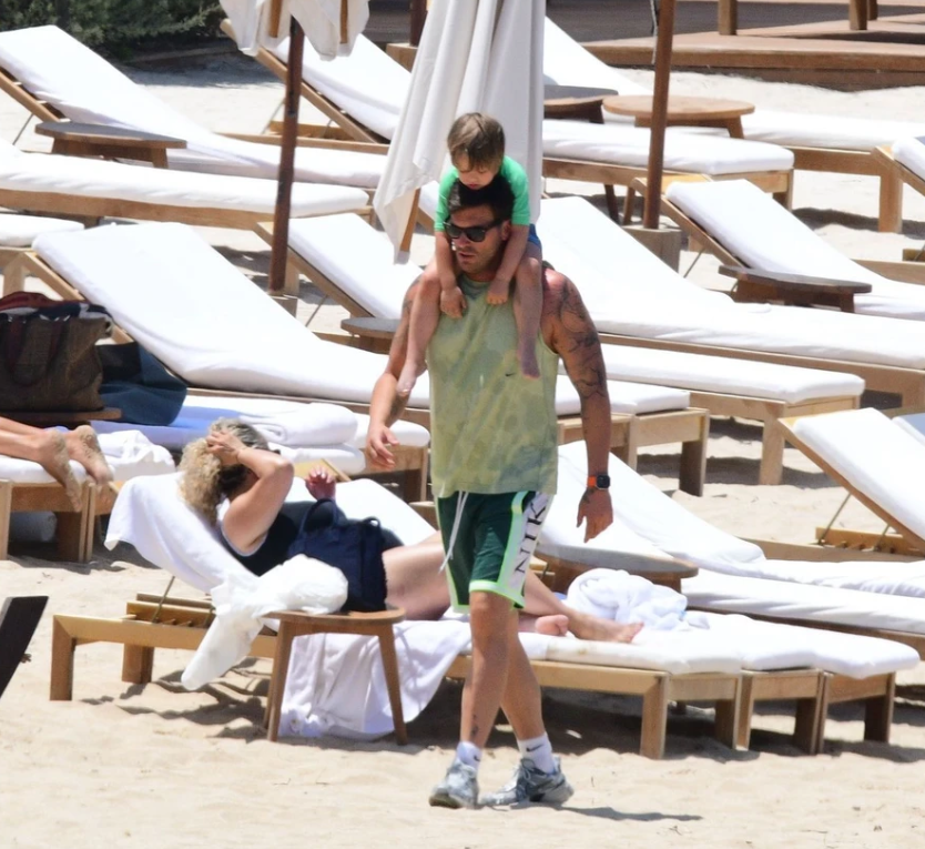 Keyifli anlar yaşandı... Ünlülerin tatil pozları sosyal medyayı salladı! - Sayfa 3