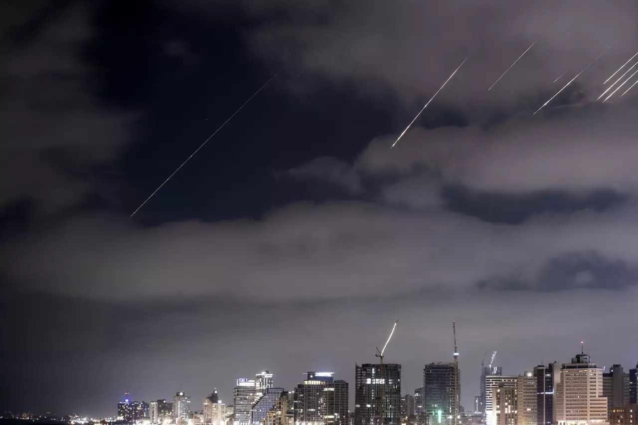 SON DAKİKA | İsrail-İran savaşında 7. gün: Füzeler peş peşe ateşlendi... - Sayfa 4