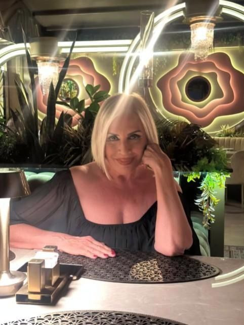 Çiğdem Tunç’tan 61 yaşında güzellik şovu! Yeşilçam efsanesi göz kamaştırdı - Sayfa 3