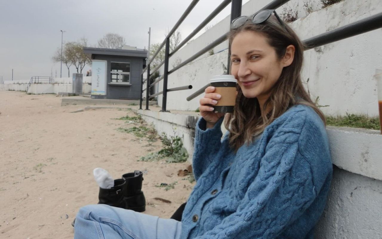 Ece Dizdar Kimdir, Kaç Yaşında, Nereli? İşte Ece Dizdar'ın Hayatı, Kariyeri, Dizileri ve Filmleri - Sayfa 3