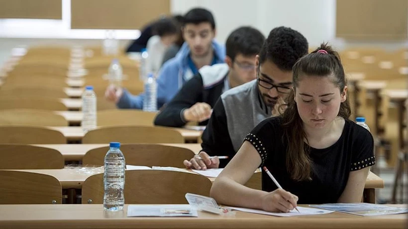 Yapay zeka üniversite sınavında çuvalladı: Üç uygulama kaç puan aldı - Sayfa 1