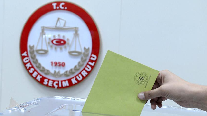 Özgür Özel'in önündeki son anket ortaya çıktı: CHP ile AKP arasındaki fark zirveyi gördü! - Sayfa 9