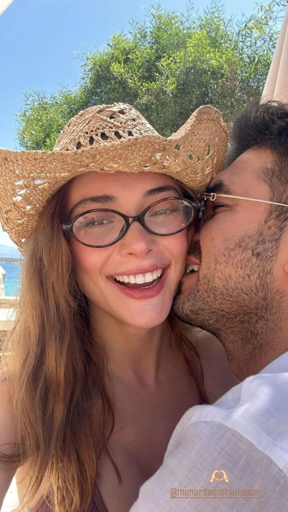 Rabia Soytürk aşka geldi: Sevgilisiyle serin sularda romantik anlar - Sayfa 1