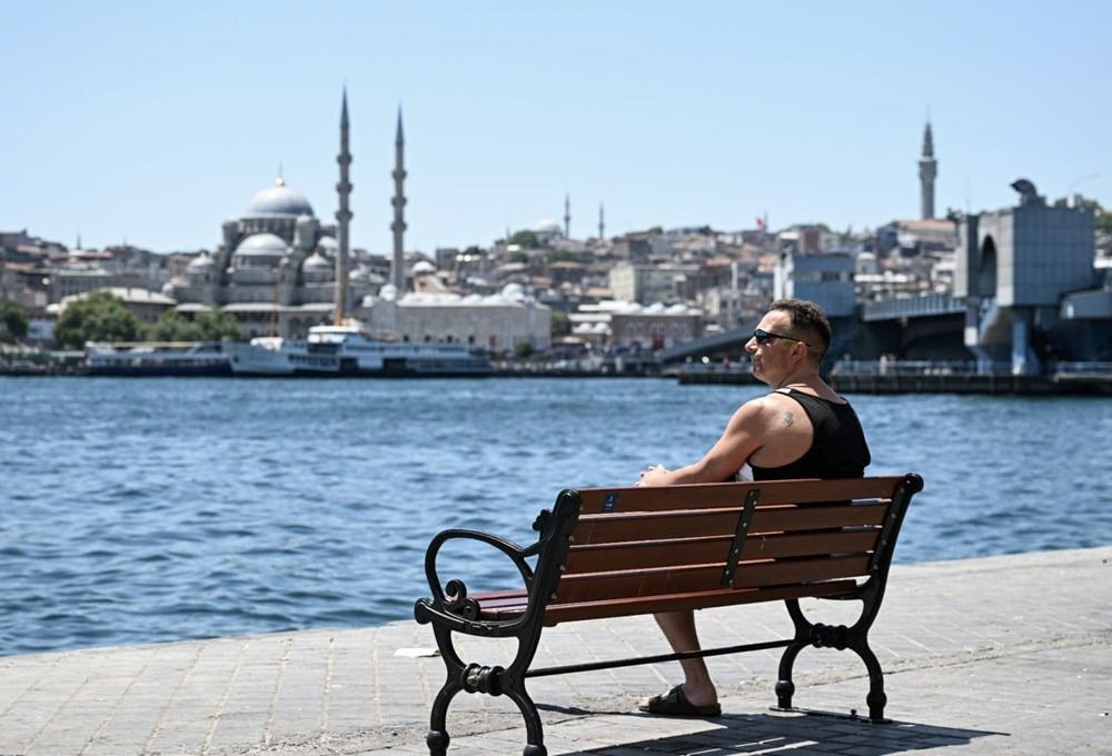 İstanbul'da sıcaklıklar 42 dereceyi görecek! Gölgede bile 33 derece hissedilecek! - Sayfa 2