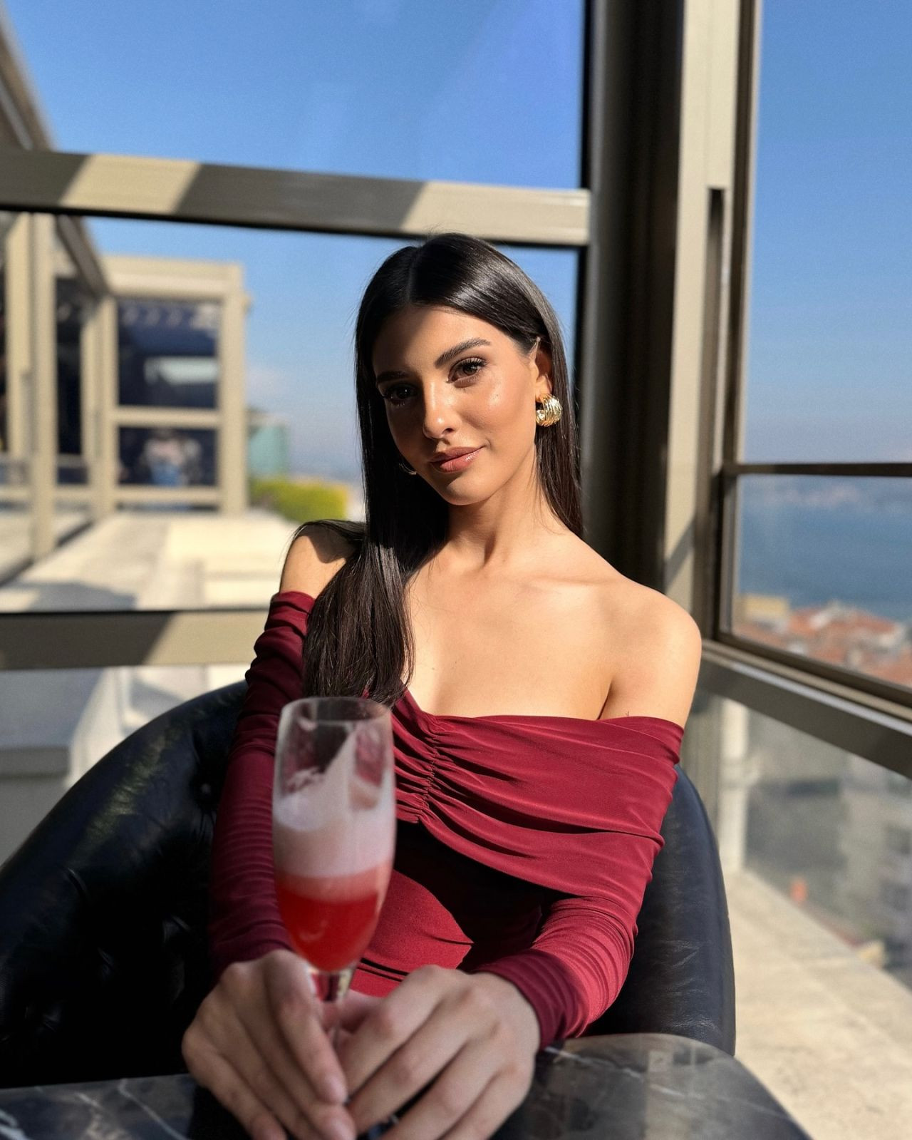Zina davasıyla gündemdeydi! Mahassine Merabet’in yeni filmi sete çıktı - Sayfa 2