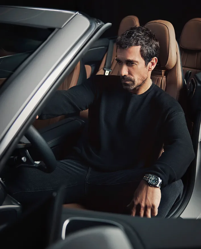 Vale milyonluk aracını duvara çarptı: İbrahim Çelikkol'un 'kaza' tepkisi takdir topladı
