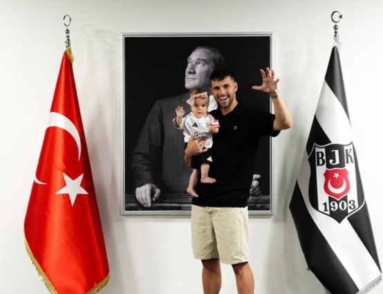 İstanbul'a geldiler... Beşiktaş'ın yeni yengesi Nikola Jurásková güzelliğiyle büyüledi! - Sayfa 2