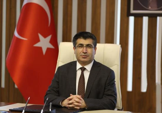 Rektörden eşine kıyak: Okula rahat gitsin diye bölüm taşıdı... - Sayfa 1