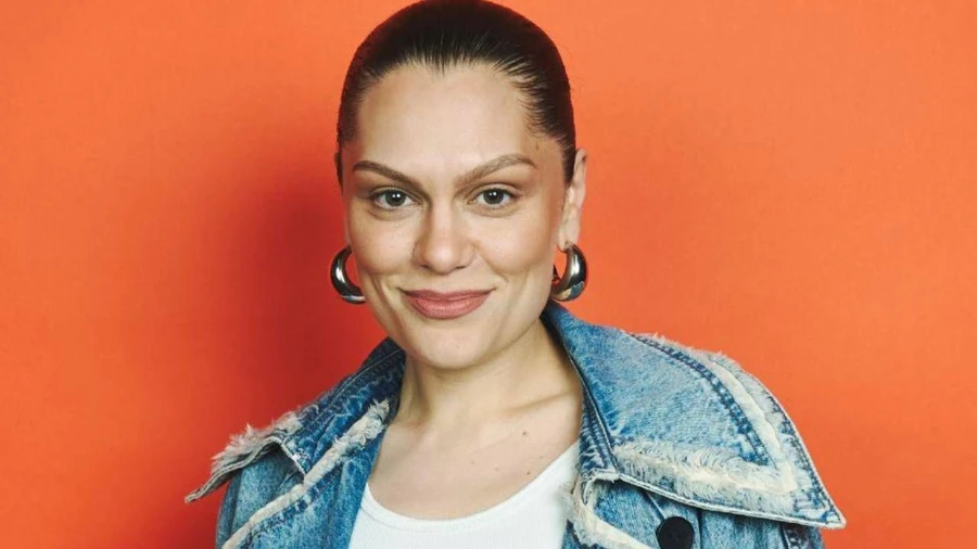 Kanserle mücadele eden şarkıcı Jessie J'den yeni haber! - Sayfa 1