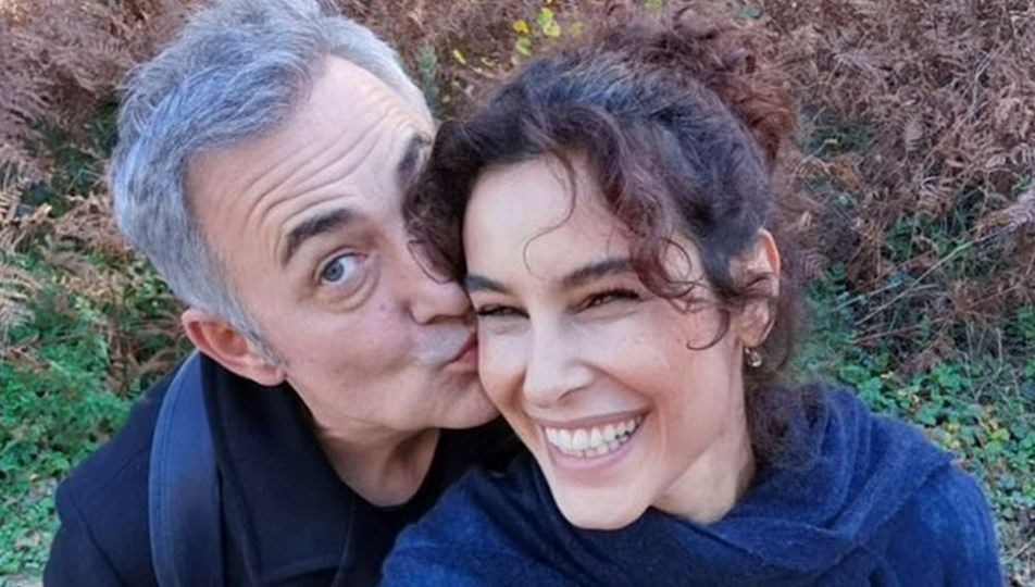 27 yıllık evliliği tek celsede bitmişti! Arzum Onan sevgilisiyle tatile çıktı! - Sayfa 1