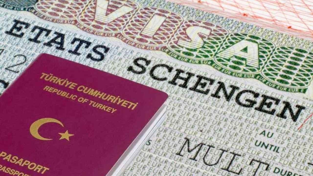 Çalışma izni yok, vize derdi yok! Türklerin gözdesi o 8 ülke açıklandı - Sayfa 1