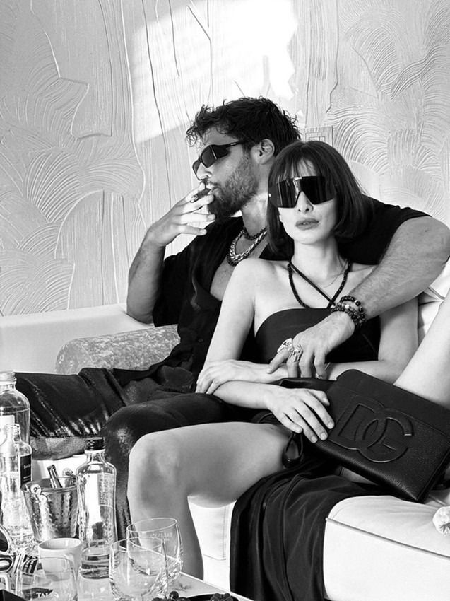 Can Yaman, DJ sevgilisini sırtında taşıdı! Tatil pozları olay oldu... - Sayfa 2