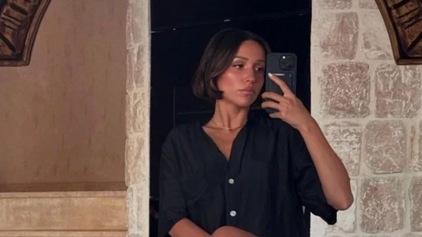 Zeynep Bastık'tan yaza damga vuran paylaşımı! Bikinili pozlarıyla sosyal medyayı salladı... - Sayfa 1