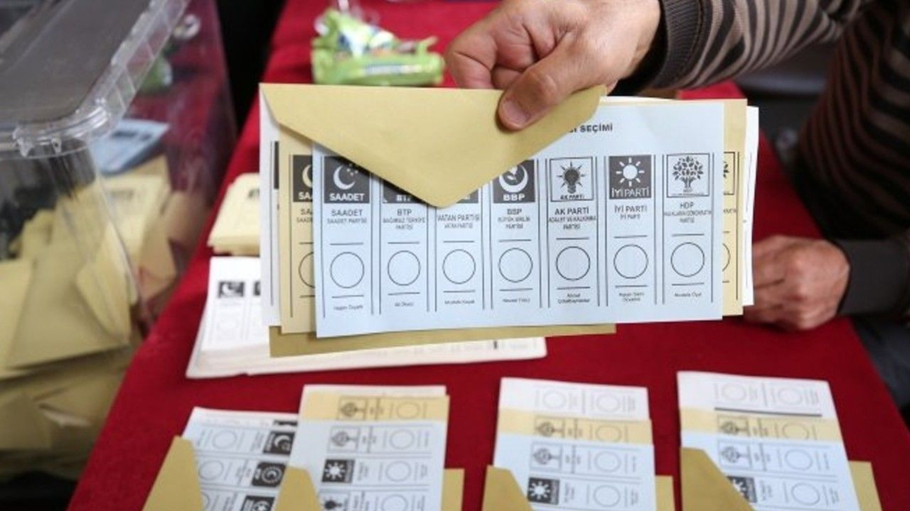 Son seçim anketinde sürpriz sonuçlar! 26 ilde gerçekleştirildi! - Sayfa 14