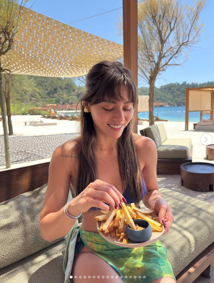 Tarzına beğeni yağdı! Sıla Türkoğlu’ndan aşk dolu tatil pozu - Sayfa 3