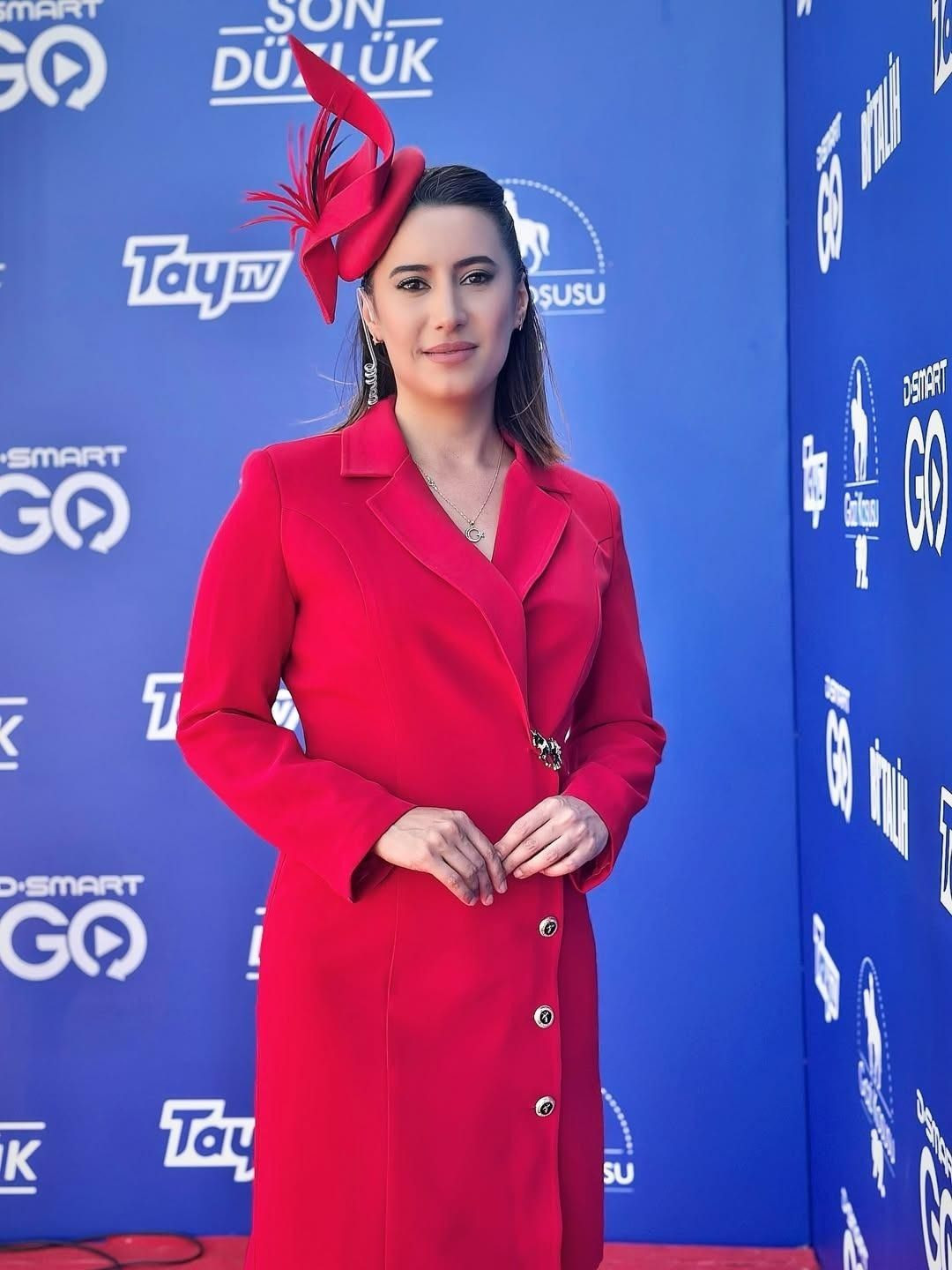 Son yayınında 'müsaade' istemiş! Sunucu Esen Gök'ün evinde not bulundu - Sayfa 1