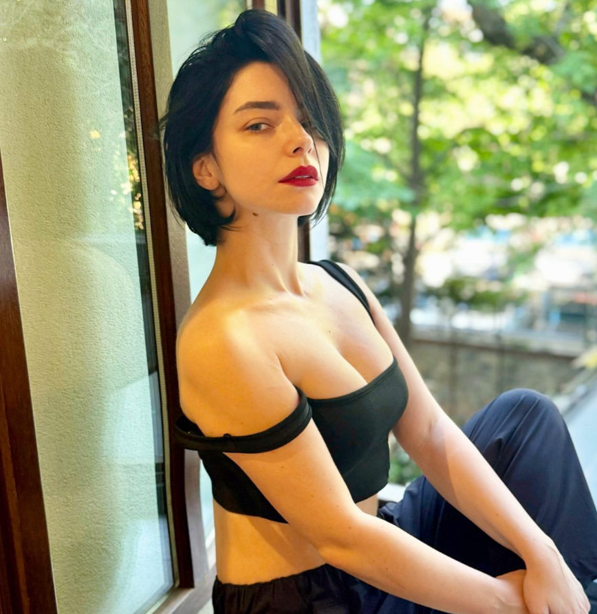 Güzelliği hayran bıraktı... Merve Boluğur'un bikinili pozuna beğeni yağdı! - Sayfa 2