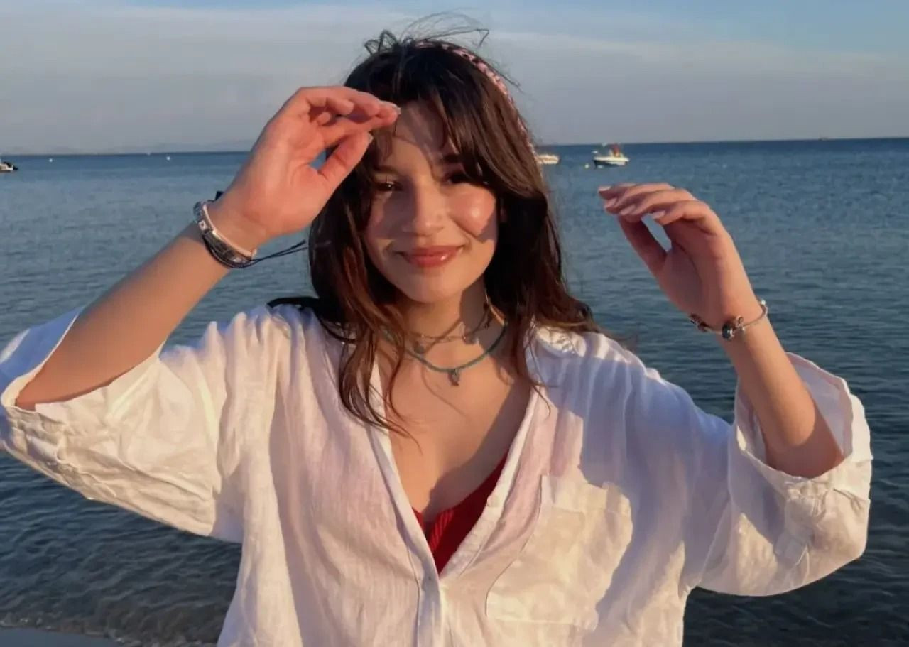Aylarca görüştü! O diziyi en sonunda reddetti! Kızıl Goncalar'ın Zeynep'inden şok karar - Sayfa 1