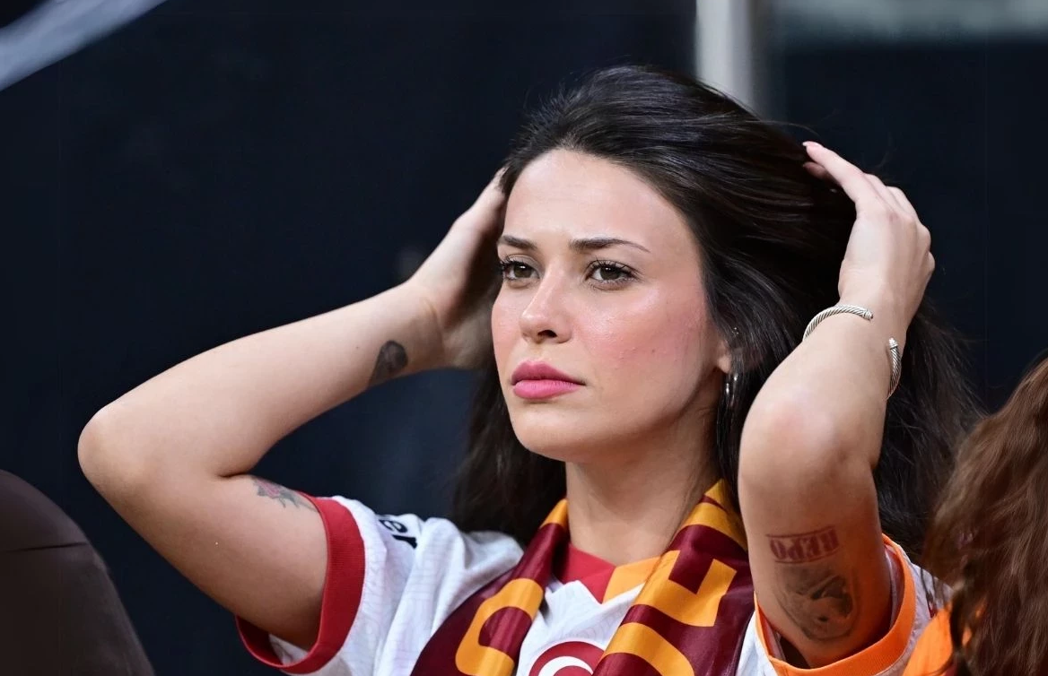 Fit vücuduna övgü yağdı... Devrim Özkan'dan olay yaratan bikinili paylaşım! - Sayfa 1