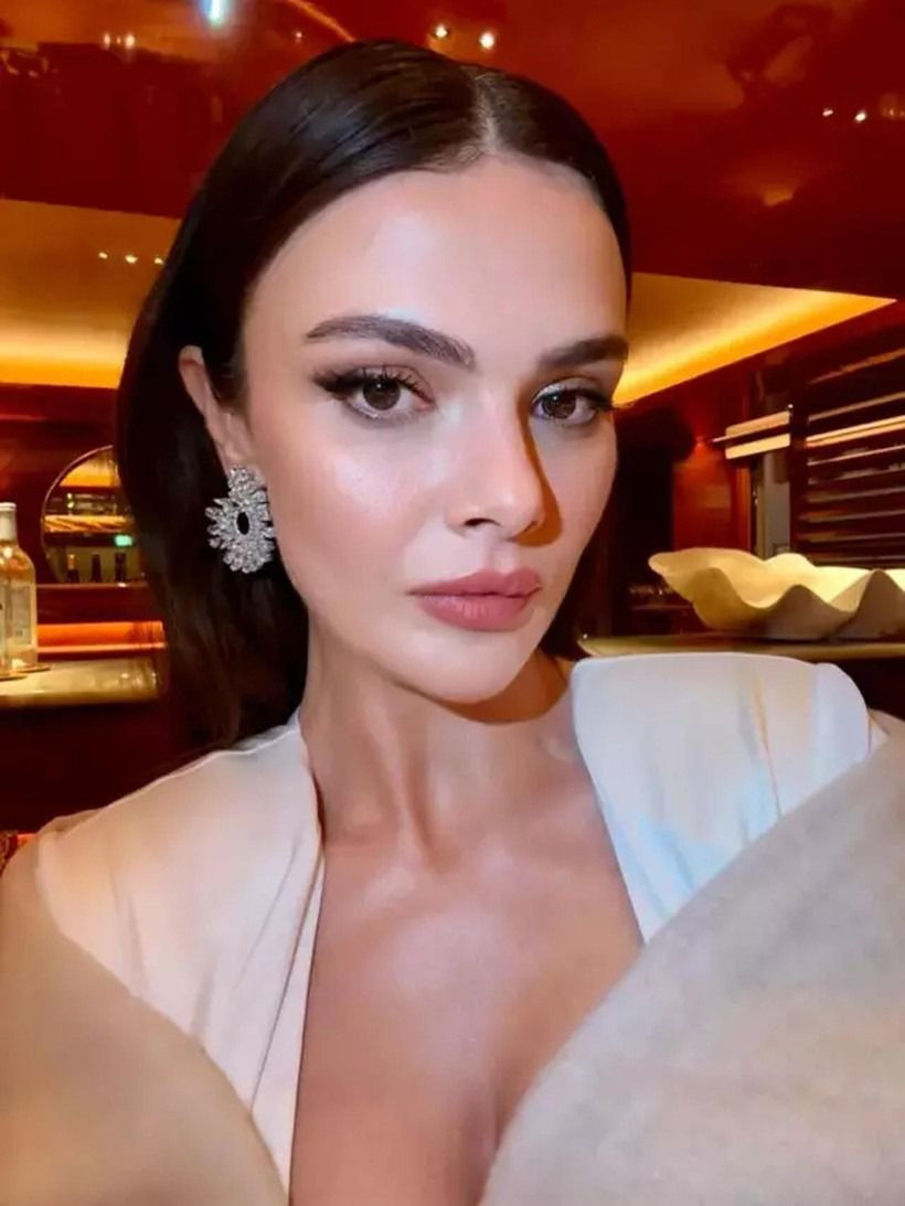 Sinem Ünsal’dan geçmişe yolculuk!  Takipçilerini mest etti... - Sayfa 4