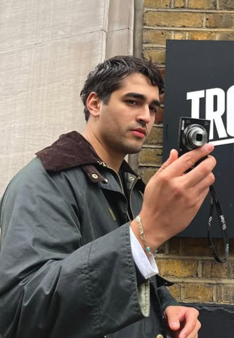 Mert Ramazan Demir önce öptü sonra inkar etti! Yeni aşkı ünlü psikoloğun torunu çıktı! - Sayfa 4