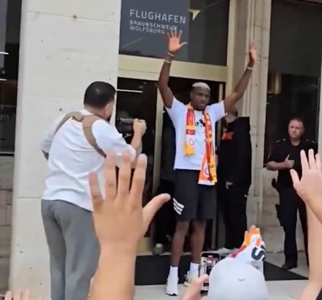 Victor Osimhen İstanbul'da... Gelir gelmez rekor kırdı - Sayfa 5