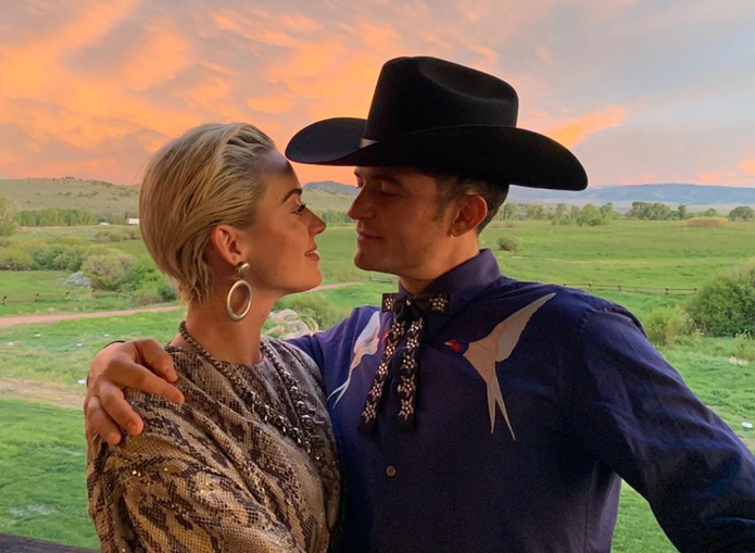 Aşk mı yaşıyorlar? Dünyaca ünlü şarkıcı Katy Perry, eski başbakanla yemekte yakalandı! - Sayfa 1