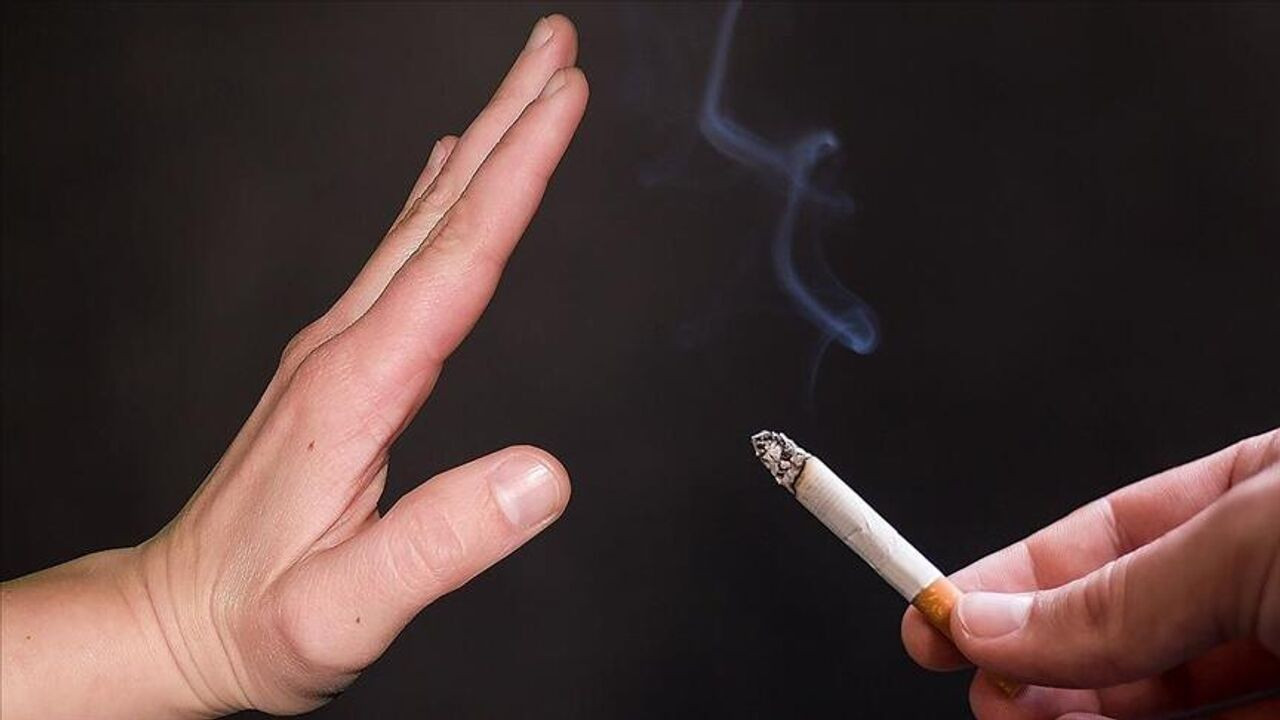 Sigara fiyatları 100 TL'yi gördü! BAT grubu sigaralara gelen zamla sigara fiyatları üç haneye ulaştı - Sayfa 1
