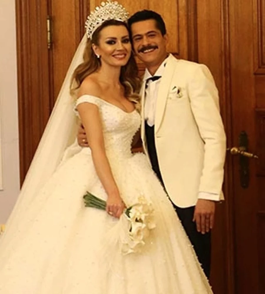 Bir dargın bir barışık! İsmail Hacıoğlu, ikinci kez nikah kıydı! - Sayfa 1