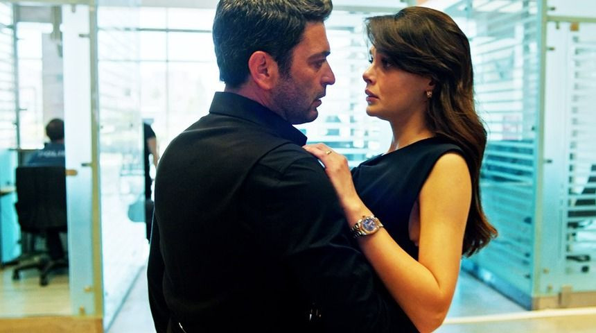 "Uzak Şehir"de seyirci metres diye eleştiriyordu! Bomba iddia... - Sayfa 1