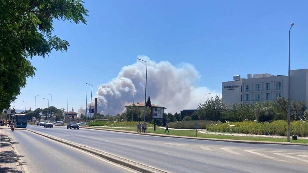 Çanakkale'de zamanla yarış! Yangın büyüdü... Evler, arabalar küle döndü... - Sayfa 2